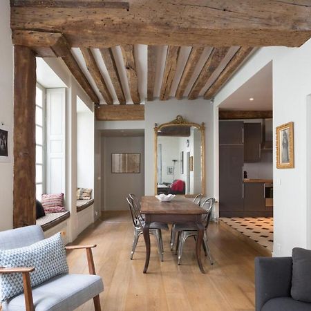 Charming Appartment In Le Marais Paris Luaran gambar