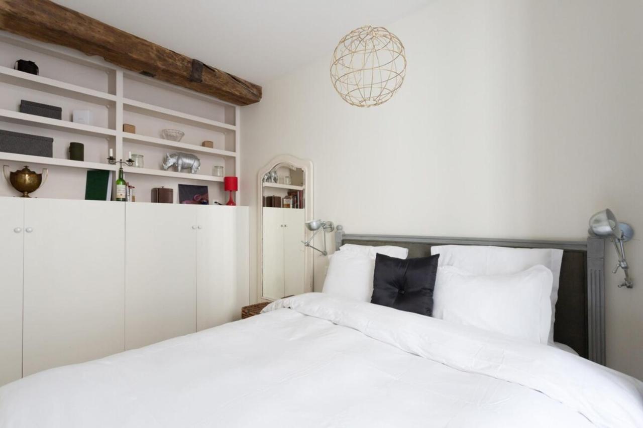 Charming Appartment In Le Marais Paris Luaran gambar