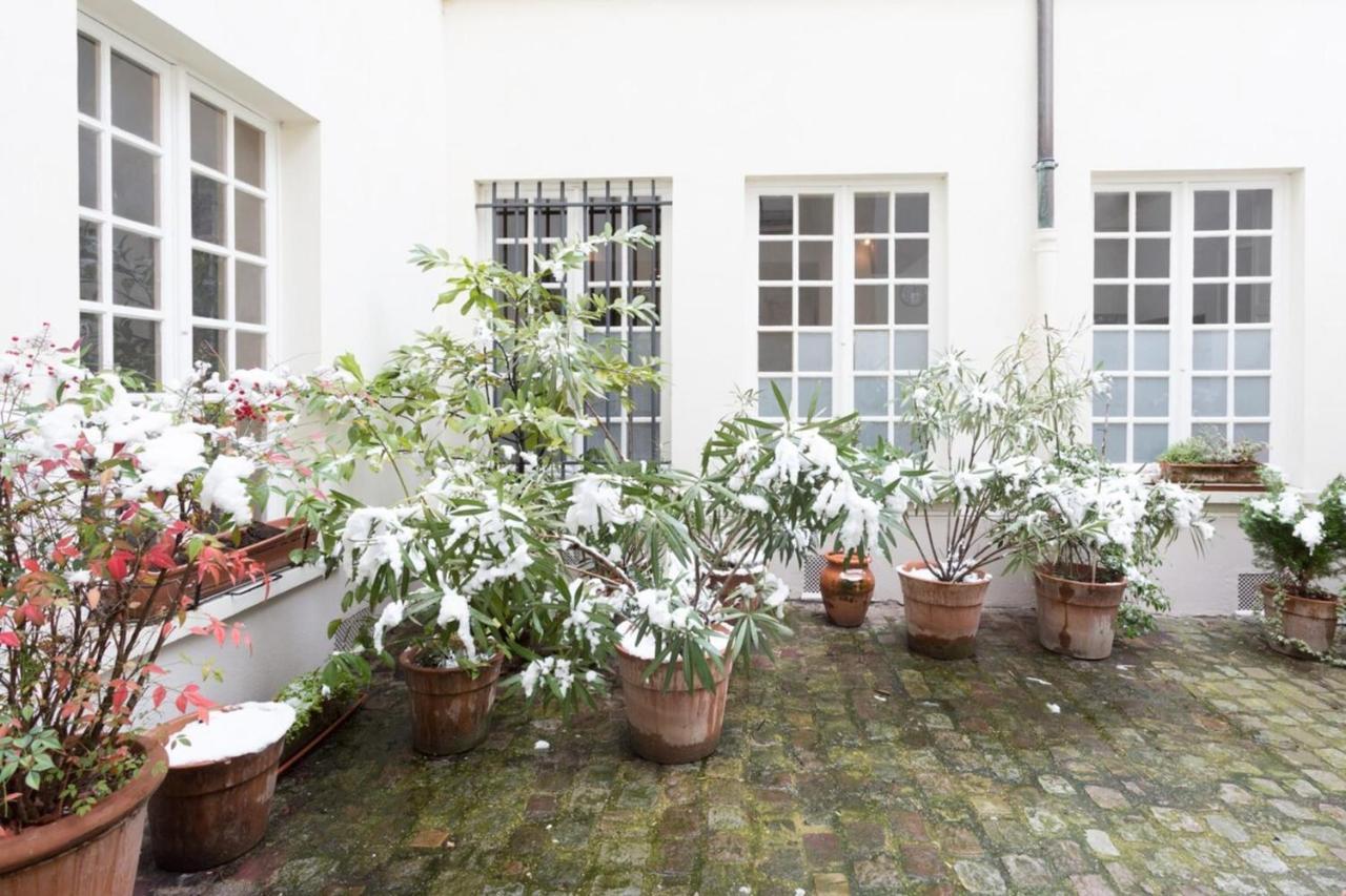 Charming Appartment In Le Marais Paris Luaran gambar